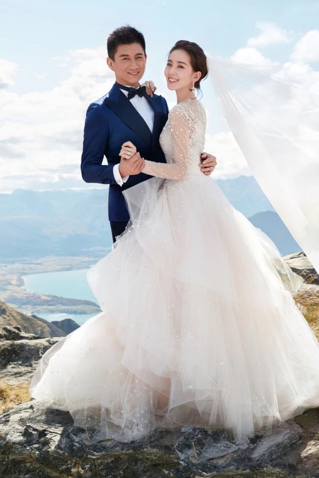 Ảnh cưới của sao Hàn - Trung bất ngờ xôn xao trở lại: Song Hye Kyo - Song Joong Ki ly hôn rồi vẫn được nhắc tới - Ảnh 6.