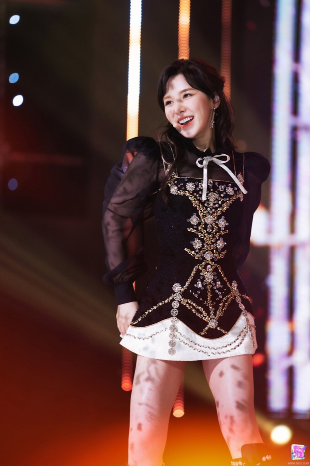 Thuỳ Chi ngẫu hứng cover hit của Red Velvet, hát như nào mà khiến dân tình đòi ra bản full, giọng còn được khen giống với 1 nữ idol? - Ảnh 3. Thuỳ Chi ngẫu hứng cover hit của Red Velvet, hát như nào mà khiến dân tình đòi ra bản full, giọng còn được khen giống với 1 nữ idol? - Ảnh 3.