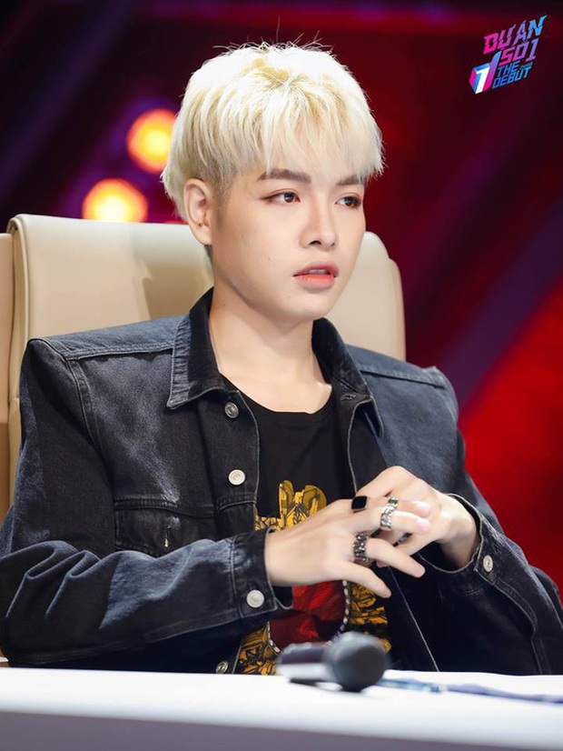 Đức Phúc - Quán quân lột xác ngoạn mục nhất The Voice: Ngoại hình lên hương, sự nghiệp thăng tiến - Ảnh 7. Đức Phúc - Quán quân lột xác ngoạn mục nhất The Voice: Ngoại hình lên hương, sự nghiệp thăng tiến - Ảnh 7.