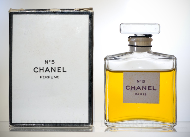 Bí ẩn về nước hoa Chanel No.5 và sự ''tái sinh'' của cái tên Marilyn Monroe