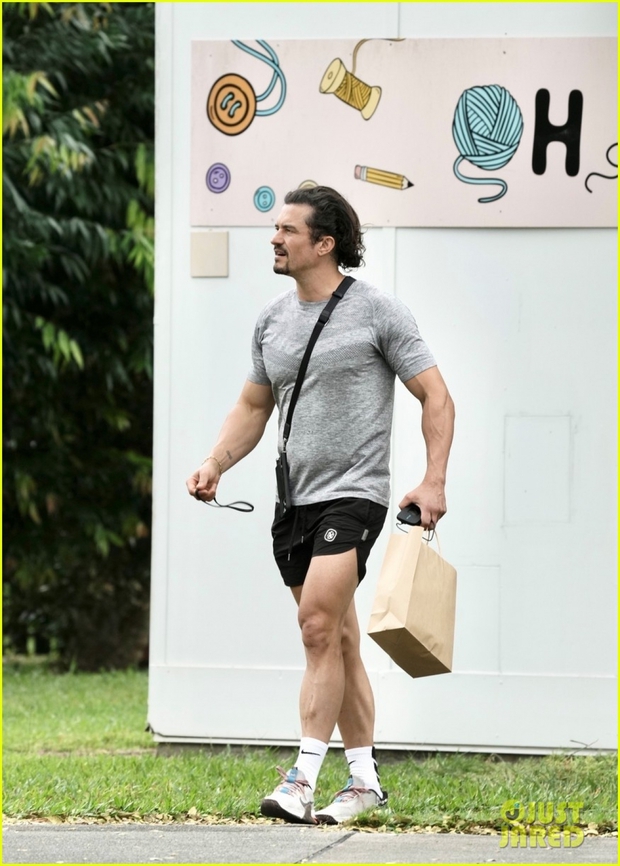 Orlando Bloom bị chê già nua khi đi mua đồ tạp hóa ở Australia - Ảnh 3.