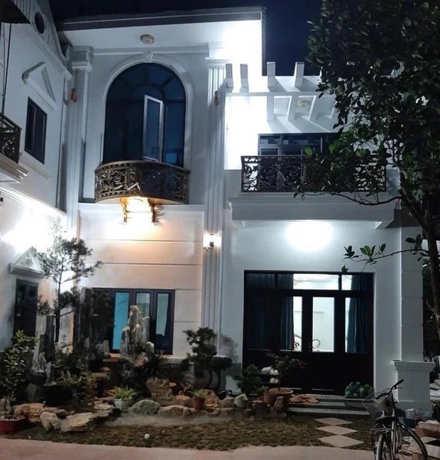 Sau Học viện ngôi sao, Hòa Minzy, Hoàng Yến Chibi phất lên trông thấy, mua liên tục 3-4 căn nhà - Ảnh 3. Sau Học viện ngôi sao, Hòa Minzy, Hoàng Yến Chibi phất lên trông thấy, mua liên tục 3-4 căn nhà - Ảnh 3.