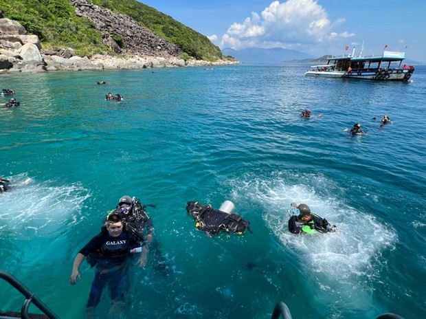 Khánh Hòa tạm dừng du lịch lặn biển để cứu san hô ở Hòn Mun - Ảnh 4.