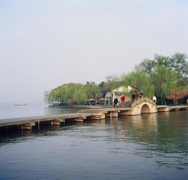 Kỳ lạ thành phố giàu bậc nhất Trung Quốc: Người dân sang chảnh chỉ muốn sống chậm, toàn điều khó hiểu nhưng ai cũng mê đắm - Ảnh 12. Kỳ lạ thành phố giàu bậc nhất Trung Quốc: Người dân sang chảnh chỉ muốn sống chậm, toàn điều khó hiểu nhưng ai cũng mê đắm - Ảnh 12.
