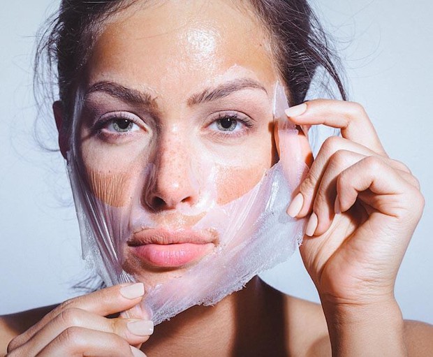 Sai lầm kinh điển khi peel da vào mùa hè gây bắt nắng mạnh, sạm đen, thậm chí bỏng toàn bộ da mặt - Ảnh 4. Sai lầm kinh điển khi peel da vào mùa hè gây bắt nắng mạnh, sạm đen, thậm chí bỏng toàn bộ da mặt - Ảnh 4.