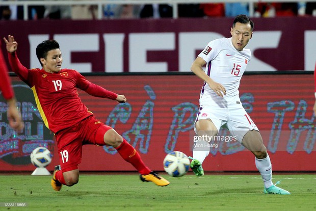 Tiết lộ: Quang Hải từ chối cơ hội thi đấu ở Champions League để đến với đội bóng Pháp - Ảnh 1.