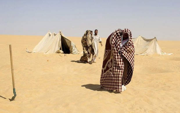 Bỏ tiền triệu để được tắm cát trần bỏng rát giữa sa mạc Sahara: Trải nghiệm cực hot vì 1 lý do không ngờ - Ảnh 9.
