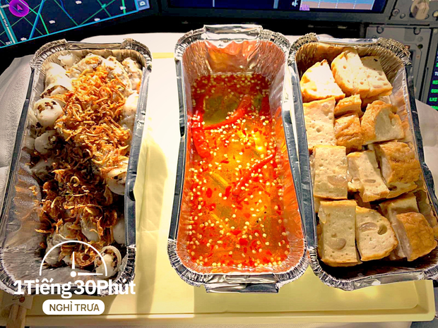 Phi công Vietnam Airlines tiết lộ bữa cơm trưa tự làm khi đi bay và quy định về văn hóa nói mà nhiều nhân viên văn phòng bình thường sẽ thấy khó hòa hợp - Ảnh 4.