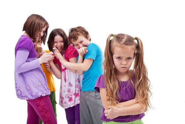 5 dấu hiệu cảnh báo con bạn đang có những tình bạn không lành mạnh: Cha mẹ cần can thiệp ngay trước khi quá muộn! - Ảnh 5.