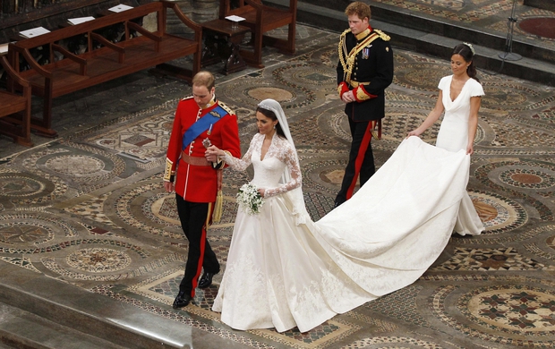 Những đám cưới xa hoa, hoành tráng và đẹp nhất thế kỷ của giới Hoàng gia cho đến tài phiệt, minh tinh - Ảnh 2.