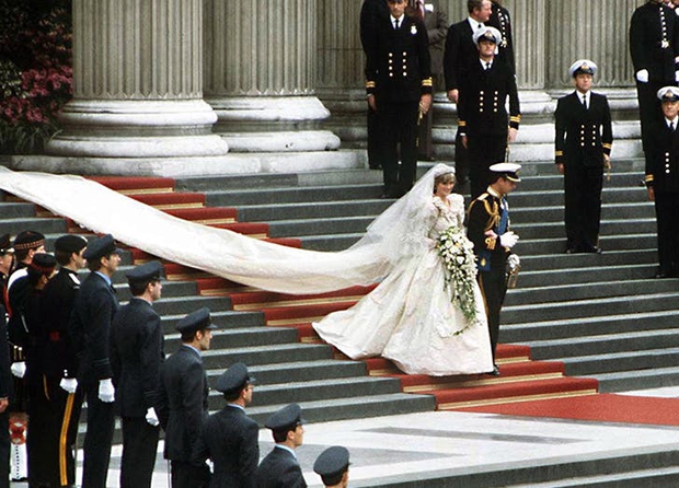 Những đám cưới xa hoa, hoành tráng và đẹp nhất thế kỷ của giới Hoàng gia cho đến tài phiệt, minh tinh - Ảnh 5.