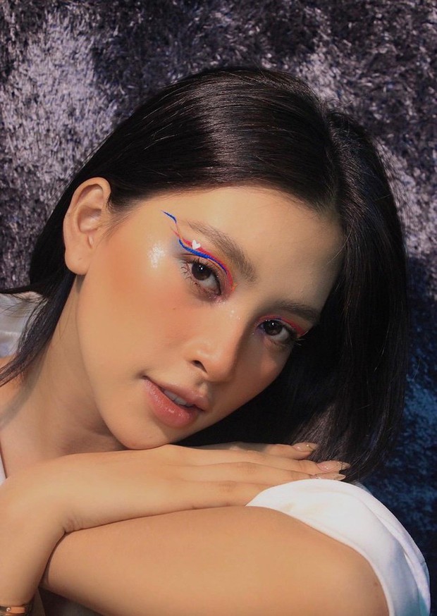 Hoa hậu Tiểu Vy trình làng bộ ảnh chụp với cờ lục sắc, cất tiếng nói ủng hộ cộng đồng LGBTQ+ - Ảnh 7.