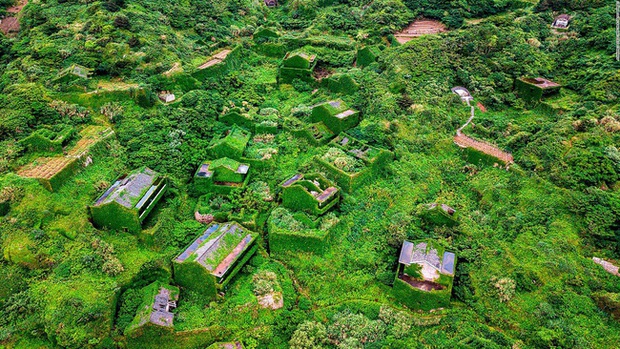 Ngôi làng bất hạnh ở Trung Quốc: Giàu có bậc nhất nhưng bị bỏ hoang, hiện tại trở thành viên ngọc xanh được du khách săn đón - Ảnh 7.