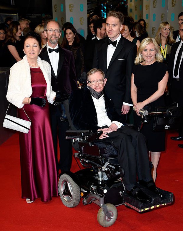 Portrait of 3 children of physical genius Stephen Hawking: All talented, have their own careers, but no one follows in their father's footsteps - Photo 7.