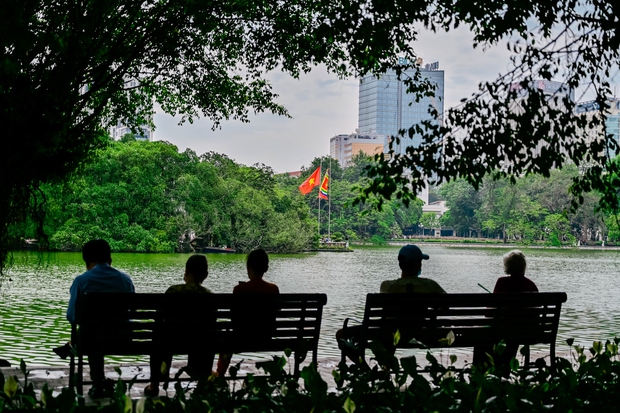 Những đảo đặc biệt ở Hà Nội: Nơi có tháp biểu tượng, nơi có chùa cổ nhất Thủ đô - Ảnh 4. Những đảo đặc biệt ở Hà Nội: Nơi có tháp biểu tượng, nơi có chùa cổ nhất Thủ đô - Ảnh 4.