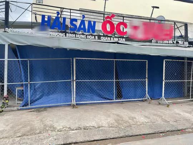 Cảnh đâm chém ớn lạnh tại quán ốc ở quận Bình Tân, TP.HCM - Ảnh 2. Cảnh đâm chém ớn lạnh tại quán ốc ở quận Bình Tân, TP.HCM - Ảnh 2.