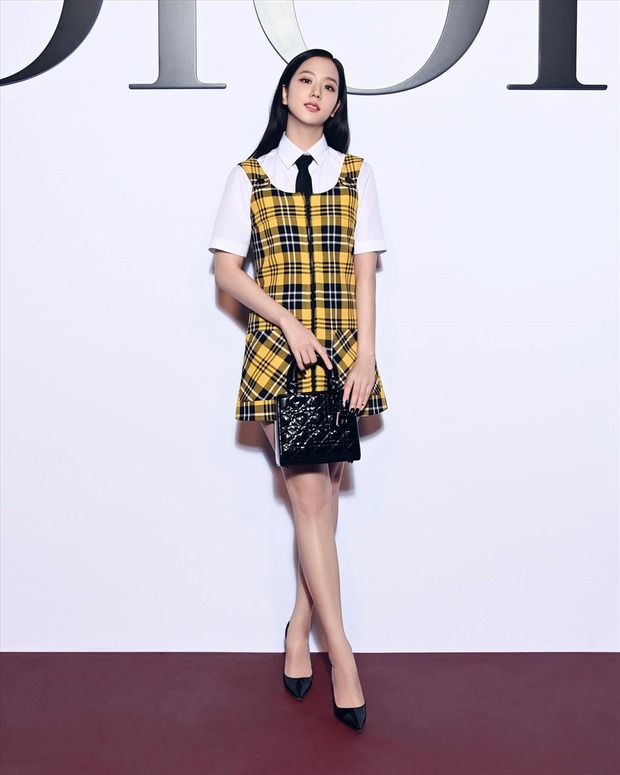 Jisoo BLACKPINK  Nàng thơ thế hệ mới của nhà mốt Dior  ELLE