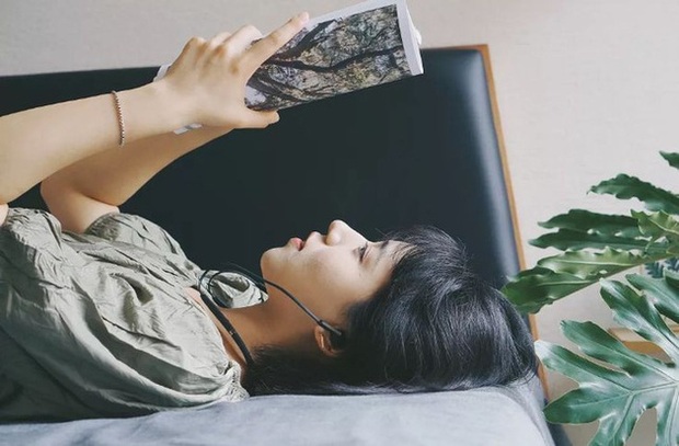 The young girl boldly renovates herself, turning the apartment into a fresh garden - Photo 2. The young girl boldly renovates herself, turning the apartment into a fresh garden - Photo 2.