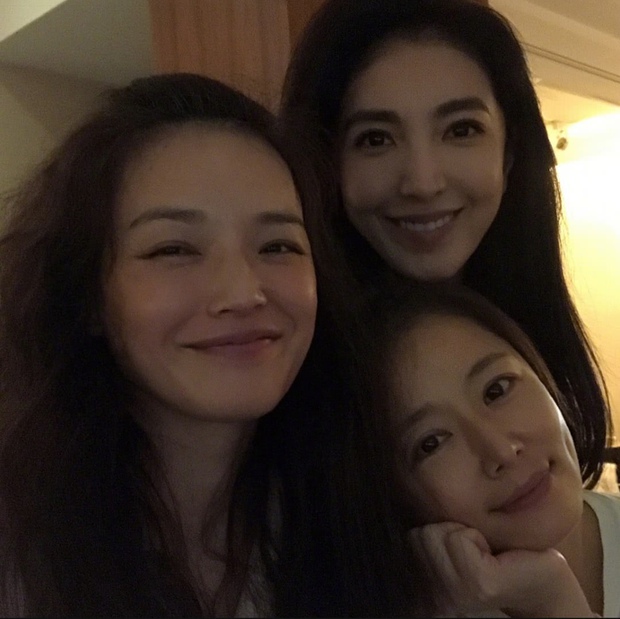 Châu Á có 8 hội bạn “kim cương”: Nhóm của Jennie và Song Joong Ki toàn siêu sao, ồn ào nhất là hội Triệu Vy và dàn mỹ nhân Thái - Ảnh 28.