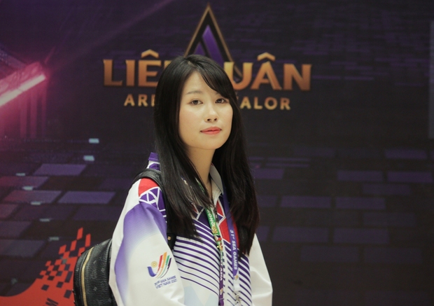 Nữ tuyển thủ Lào thể hiện tình cảm đặc biệt với đội tuyển Tốc Chiến Việt Nam - Ảnh 2.