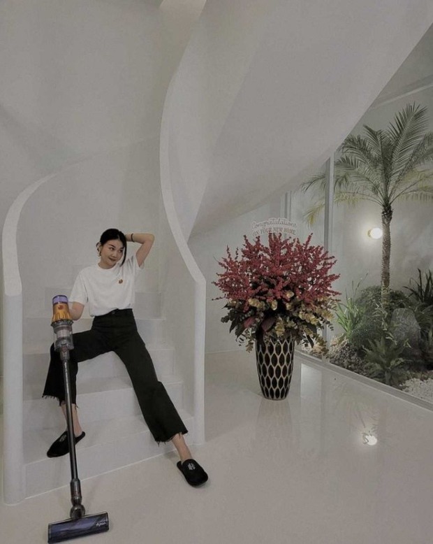 Hé lộ căn biệt thự sang trọng, hiện đại rộng tới 1.000m² của siêu mẫu Thanh Hằng - Ảnh 7.