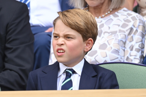 Loạt biểu cảm hài hước của Hoàng tử George khi lần đầu tiên xem quần vợt cùng cha mẹ - Ảnh 4.