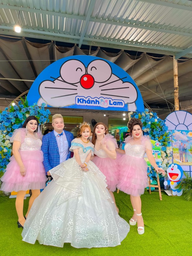 Đám cưới đặc biệt của cặp đôi fan cuồng truyện tranh Doraemon - Ảnh 8.