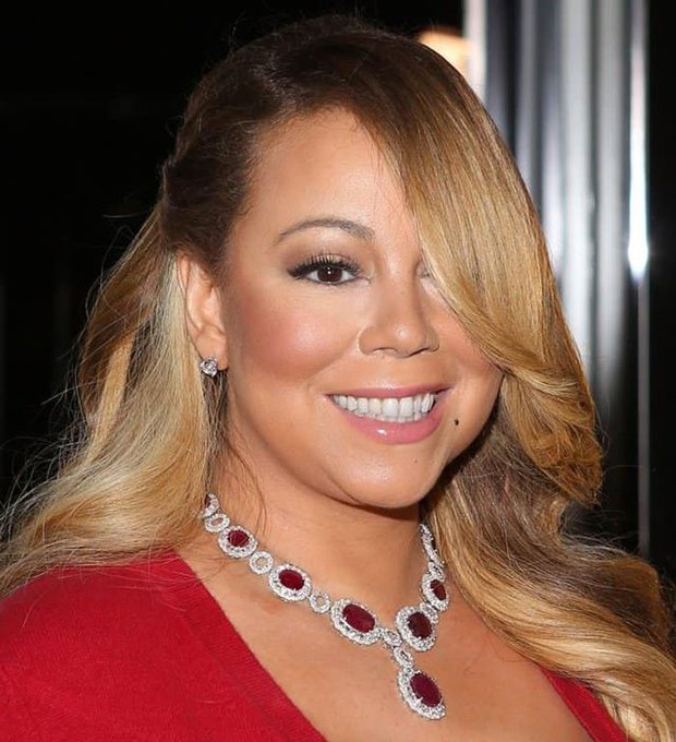 Khám phá bộ nữ trang của họa mi nước Mỹ Mariah Carey: Diva top đầu thế giới không ngại diện lại đồ cũ - Ảnh 2.
