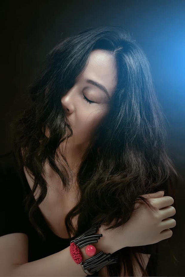 Cắt phăng mái tóc dài yêu kiều, Quách Thu Phương thay đổi diện mạo trong Đấu trí - Ảnh 10.