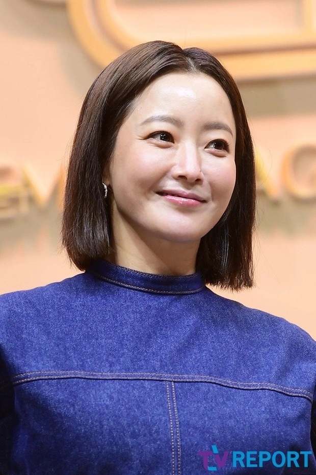 Phát hoảng trước nhan sắc của “mỹ nhân tự nhận đẹp hơn Kim Tae Hee”: Lộ cả tá dấu hiệu lão hóa, nhan sắc phai tàn ở tuổi 45 - Ảnh 2.
