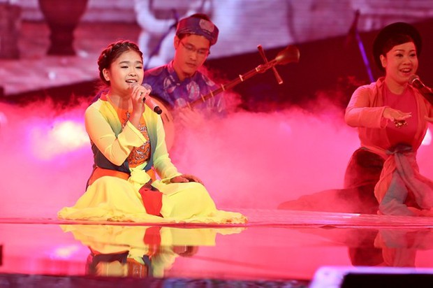 Thiện Nhân - quán quân The Voice Kids vướng lùm xùm tuổi 20 - Ảnh 2.