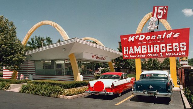 Nguồn thu chính không phải từ bán đồ ăn nhanh, thực tế McDonalds kiếm tiền nhờ buôn đất: Chiến lược tinh vi để dẫn đầu của ông tổ ngành bất động sản dòng tiền kép  - Ảnh 2.