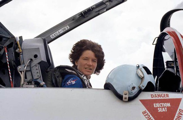Nữ phi hành gia đầu tiên của Hoa Kỳ: Phá bỏ rào cản phân biệt giới tính, thách thức định kiến và cùng lúc thiết lập 3 mốc lịch sử - Ảnh 3.