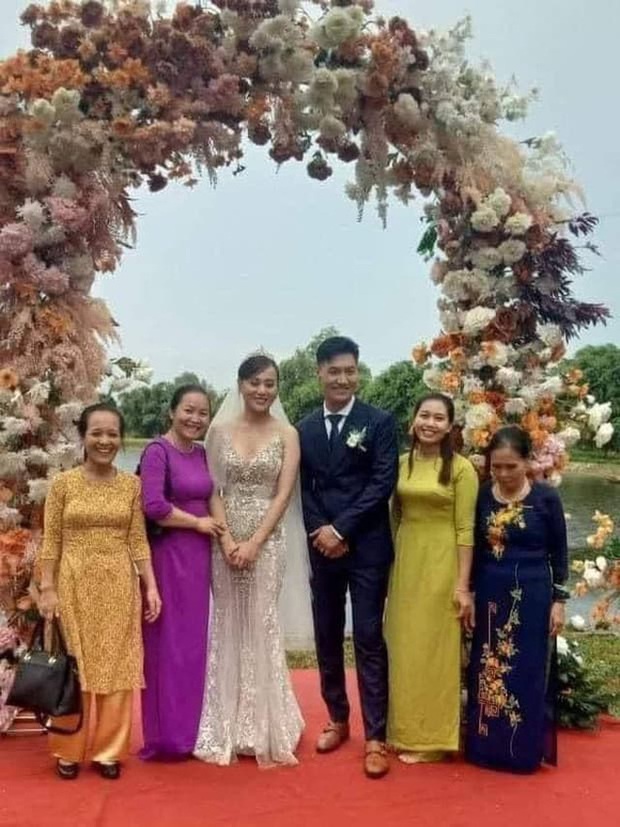 Những đám cưới ngoài trời cực đẹp trong phim Việt - Ảnh 23.