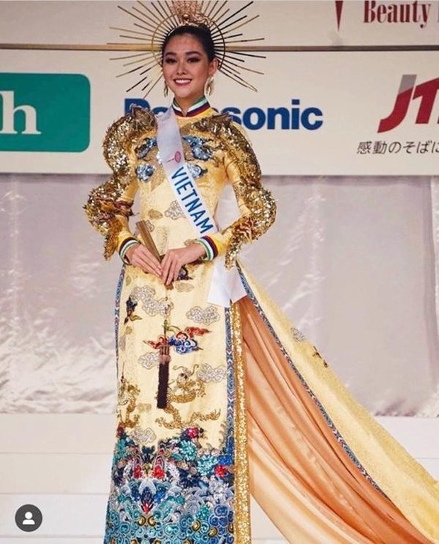 Hai lần giành giải Trang phục dân tộc đẹp nhất của người đẹp Việt ở Hoa hậu Quốc tế - Ảnh 5.