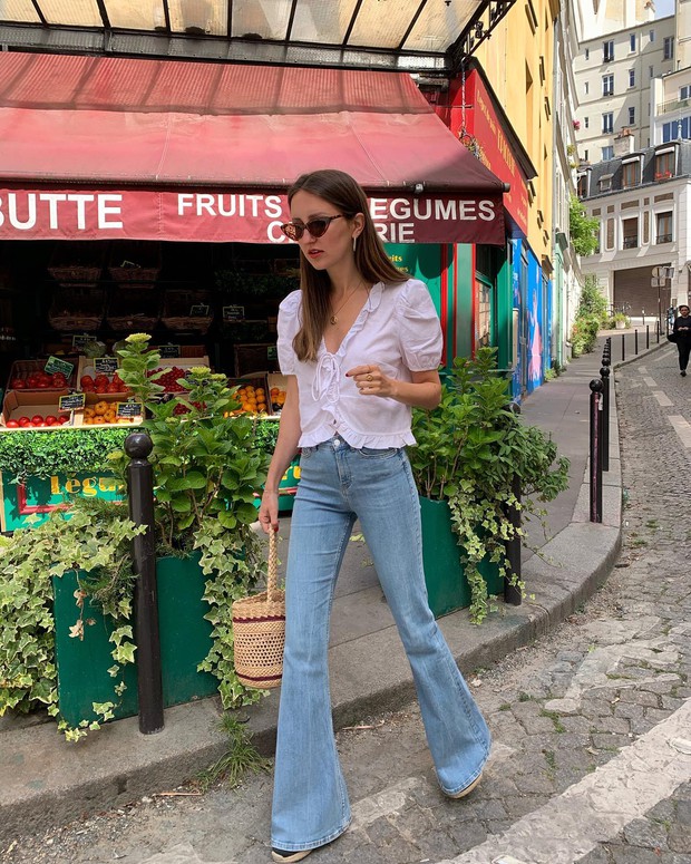 5 kiểu quần jeans phụ nữ Pháp hay diện nhất vì siêu tôn dáng - Ảnh 12.