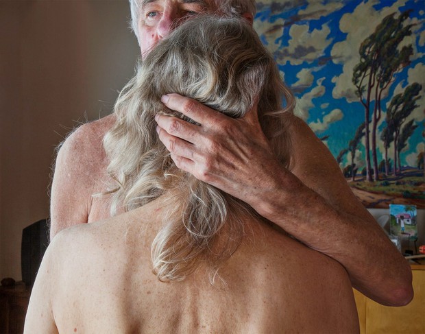 Nữ nhiếp ảnh gia 81 tuổi ghi lại hành trình già đi cùng chồng suốt 11 năm, khiến bao người thổn thức vì tình yêu đẹp - Ảnh 2.