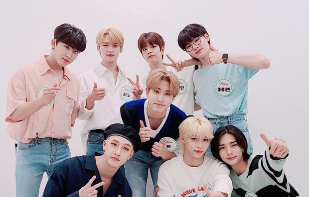 Lặp lại vết xe đổ của TWICE, lịch trình kín mít của nhóm nhạc nam này khiến netizen ngày càng bức xúc với JYP - Ảnh 2. Lặp lại vết xe đổ của TWICE, lịch trình kín mít của nhóm nhạc nam này khiến netizen ngày càng bức xúc với JYP - Ảnh 2.