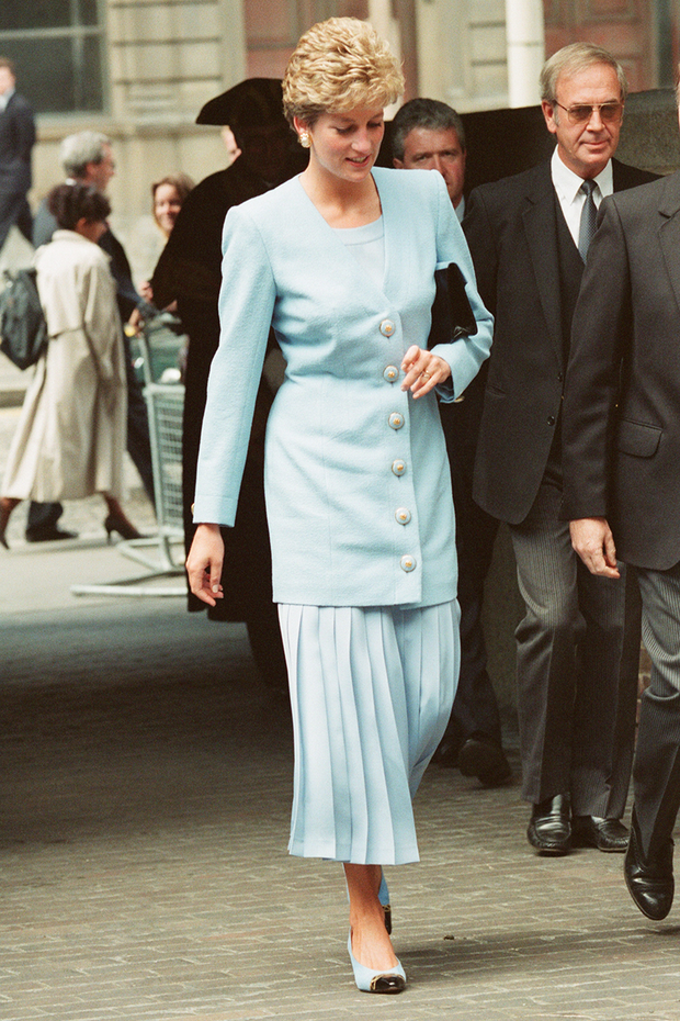 Công nương Diana có muôn vàn cách diện chân váy dài thanh lịch, sành điệu xuất sắc - Ảnh 5.