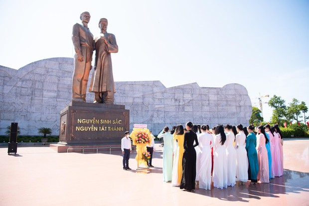 Top 38 Miss World Vietnam 2022 mặc áo dài nền nã khi đi dâng hương tại Quy Nhơn - Ảnh 6.