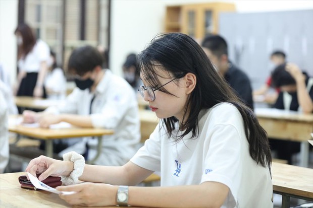 Dự báo điểm chuẩn xét tuyển đại học ngành nóng - Ảnh 1. Dự báo điểm chuẩn xét tuyển đại học ngành nóng - Ảnh 1.
