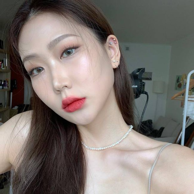 5 sản phẩm skincare là khắc tinh của da dầu, không ngưng dùng thì tình trạng bóng nhờn càng trầm trọng - Ảnh 4. 5 sản phẩm skincare là khắc tinh của da dầu, không ngưng dùng thì tình trạng bóng nhờn càng trầm trọng - Ảnh 4.