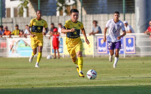  HLV Pau FC tiết lộ kế hoạch sử dụng Quang Hải  - Ảnh 1.