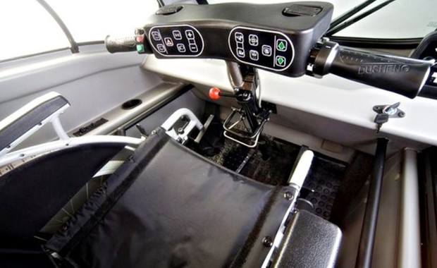 Kenguru – chiếc xe sinh ra cho người khuyết tật, chỉ có một cửa duy nhất nhưng cực tiện cho người đi xe lăn - Ảnh 5. Kenguru – chiếc xe sinh ra cho người khuyết tật, chỉ có một cửa duy nhất nhưng cực tiện cho người đi xe lăn - Ảnh 5.