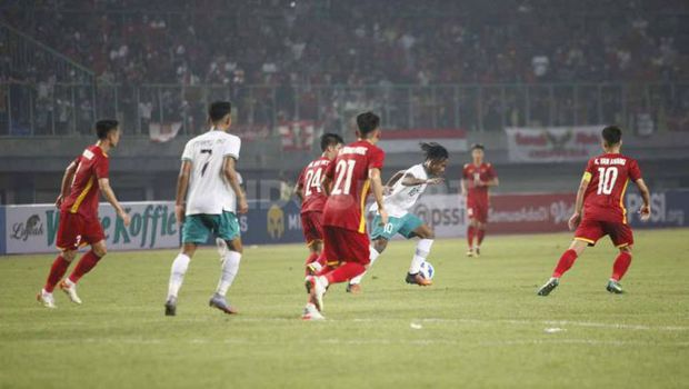  Để Indonesia cầm chân, U19 Việt Nam gặp thêm áp lực từ Thái Lan ở bảng đấu tử thần - Ảnh 1.