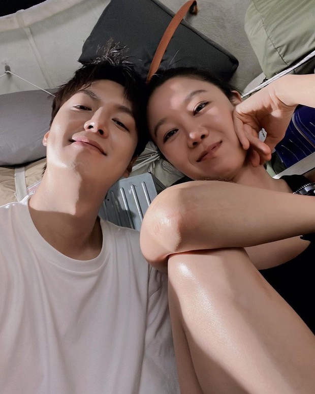 Lee Min Ho hội ngộ cùng đàn chị Gong Hyo Jin, gây chú ý với nhan sắc ở tuổi 35 - Ảnh 2.