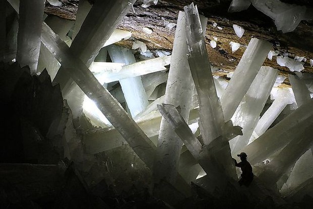Bên trong hang động pha lê khổng lồ: Đẹp là vậy nhưng tuyệt đối không được ở lại lâu, tiềm ẩn nguy hiểm chết người - Ảnh 2.