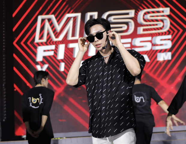 Hé lộ sân khấu Miss Fitness 2022 trước thềm Chung kết, Thuý Vân lần đầu hát live - Ảnh 9.