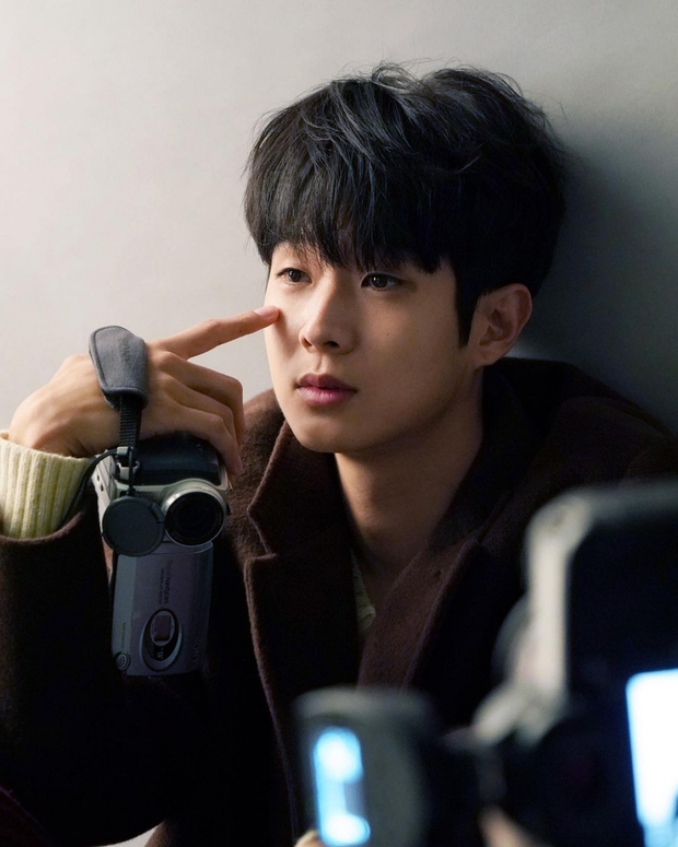 Hé lộ khối tài sản khủng của V (BTS), Park Seo Joon và Choi Woo Sik - Ảnh 4. Hé lộ khối tài sản khủng của V (BTS), Park Seo Joon và Choi Woo Sik - Ảnh 4.