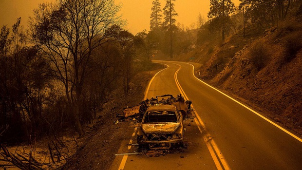 Cháy rừng dữ dội ở California mở rộng phạm vi gấp 62 lần trong đêm - Ảnh 3.